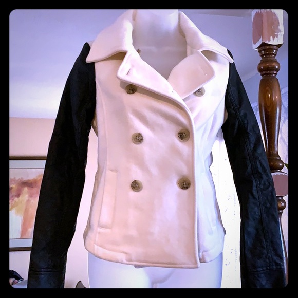 Aeropostale Jackets & Blazers - Aeropostale wool faux leather coat